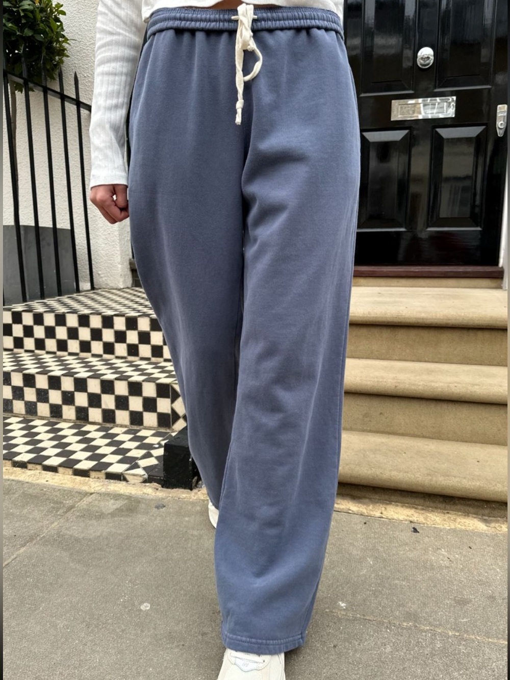 Brandy Melville tie sweatpants